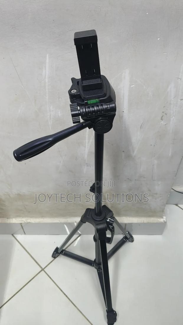 Universal Tripod Stands Wt3520. Digital SLR Camera and Phone Stand