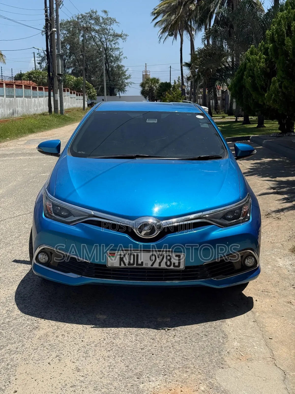 Toyota Auris 2016 Blue