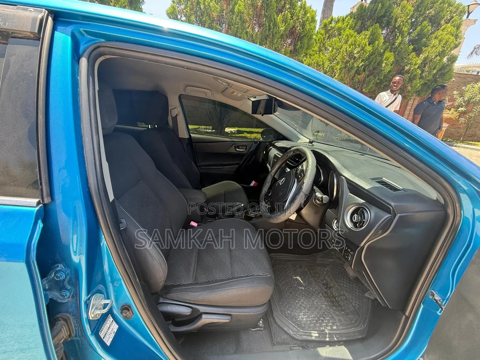 Toyota Auris 2016 Blue