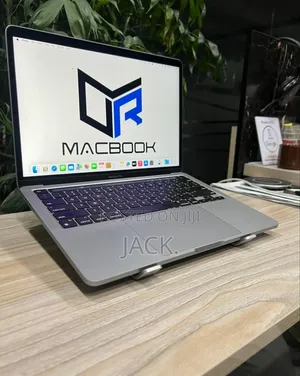 Laptop Apple MacBook Pro 2022 M2 16GB Apple M2 SSD 512GB