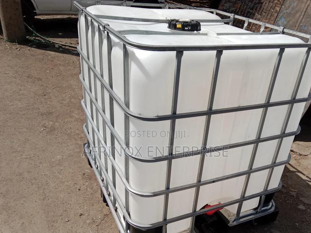 1000l Caged TankHeavy-Duty Plastic Tank With a Reinforced Cage. - thumbnail 3