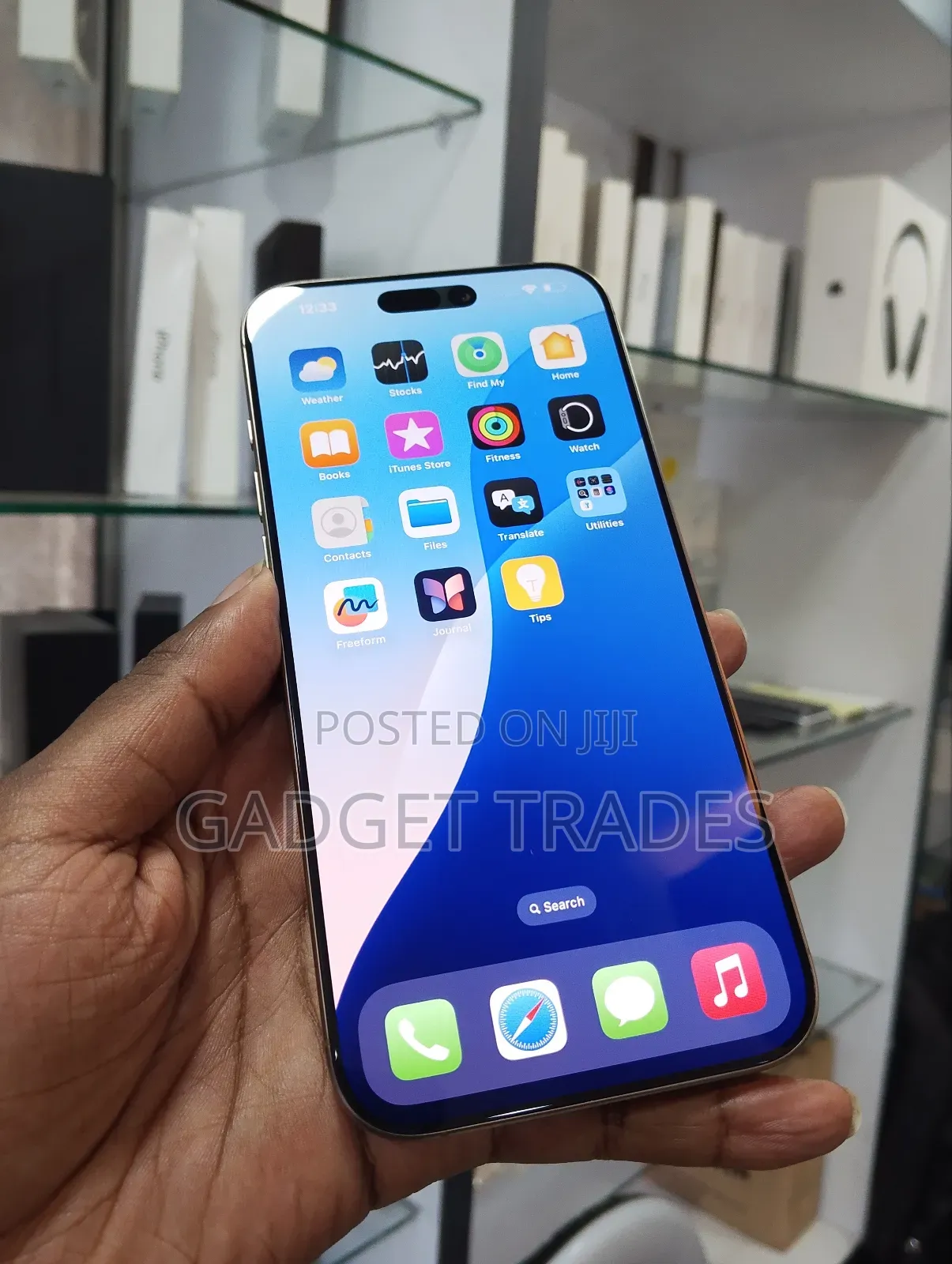 Apple iPhone 16 Pro Max 1 TB Gold