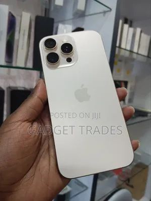 Apple iPhone 16 Pro Max 1 TB Gold