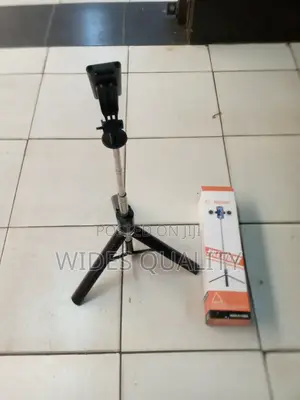 Selfie Stick Adjustable 1.7 Meters With Ring Light