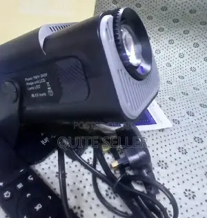1080p Wifi Android Tv Smart Projector Auto Keystone, 180° Rotating