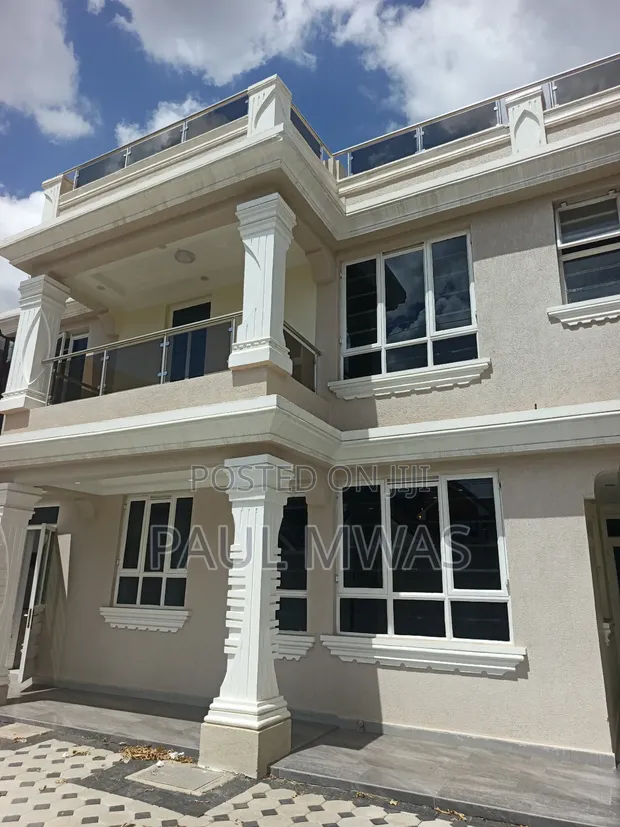 5bdrm Maisonette in Membley Estate for rent