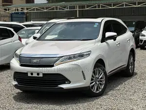 Toyota Harrier 2.0 2018 Pearl