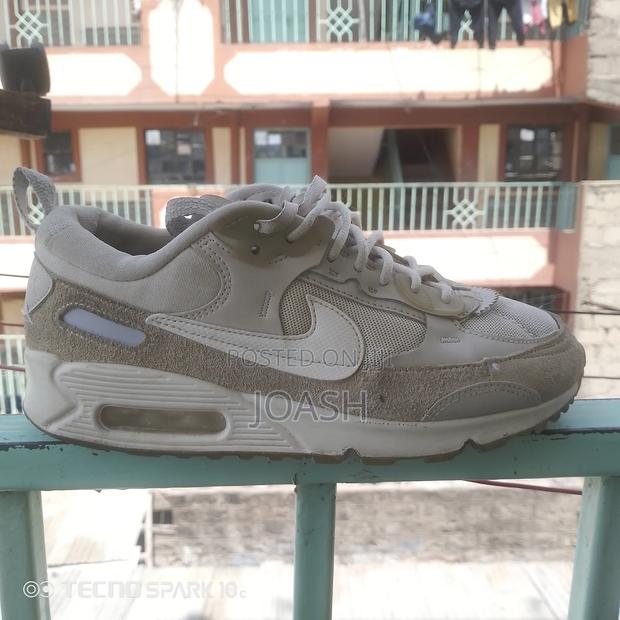 Thrifted Shoes - thumbnail 3