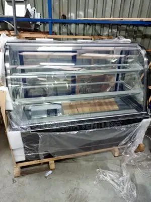 Imported Cake Chiller Display, 5feet Available