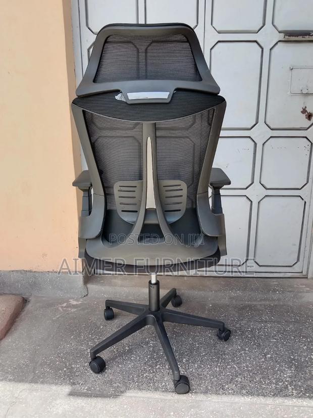 Ergonomic Office Chair - thumbnail 2