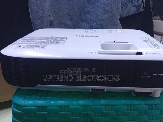 Professional-Grade Projection With Epson X04 - main view