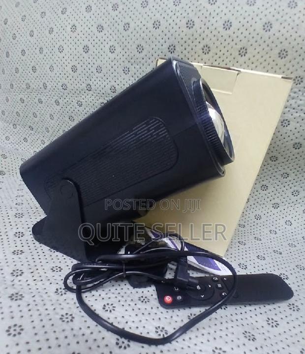 180° Rotatable Projection Hy320 Mini Android Smart Projector  - thumbnail 2