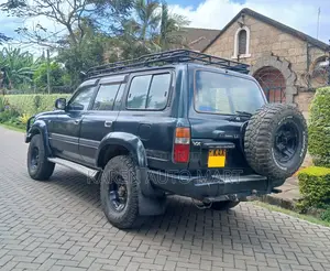 Toyota Land Cruiser 90 1997 Green