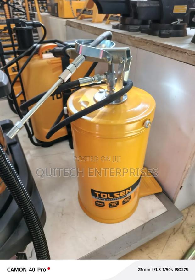 15kg Hand Grease Pump Tolsen - main view