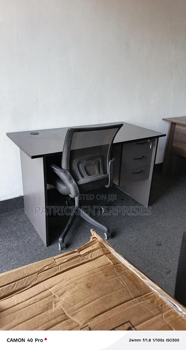 1.2 Mtrs Gray Office Desk + Low Back Mesh Chair - thumbnail 2
