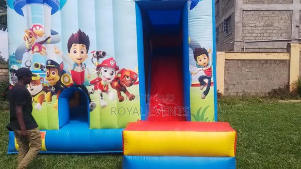 Paw Patrol Theme Bouncing Castle - thumbnail 3