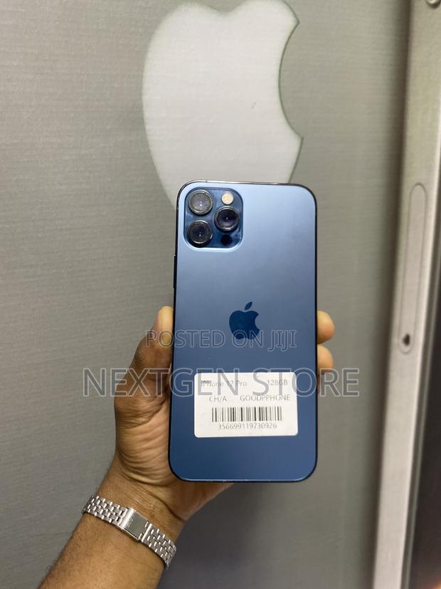Apple iPhone 12 Pro 128 GB Blue - thumbnail 3