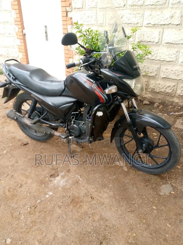 Suzuki 2012 Black - main view