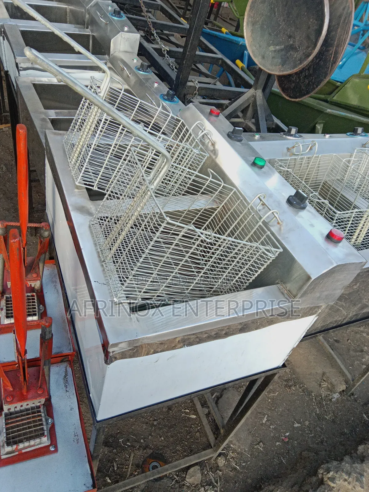 Double Tank Chips Fryer, Electric Powered