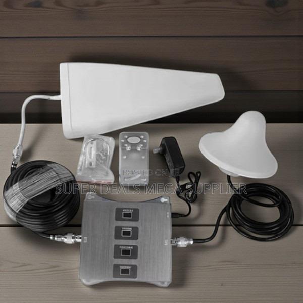 Four Band GSM Signal Repeater Amplifier Kit With Dual Antenna System