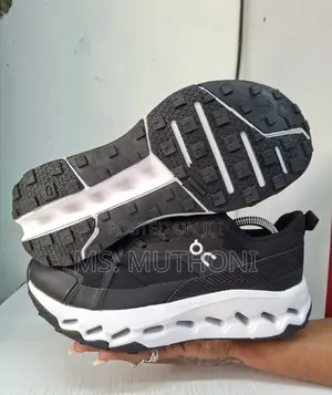 Cloudtec Phase Cushioning on Running Cloudhorizon Hiking Sneakers