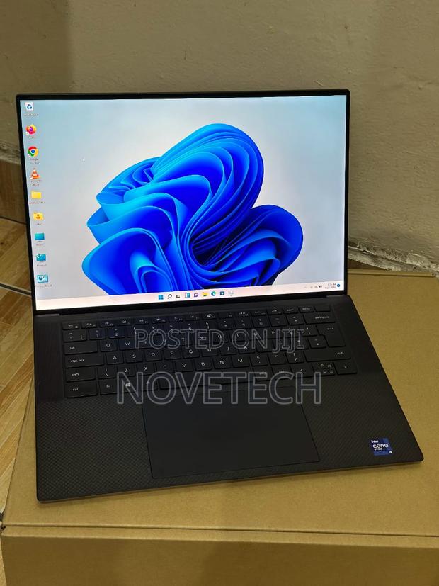 Laptop Dell Precision 5550 32GB Intel Core I9 SSD 512GB - thumbnail 2