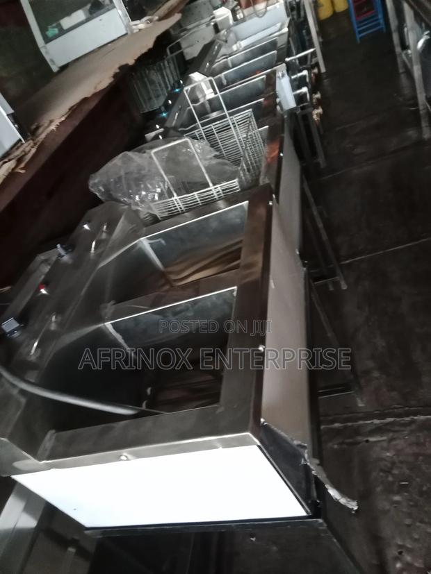 Commercial Deep Fryer for Chips and Samaki - main view