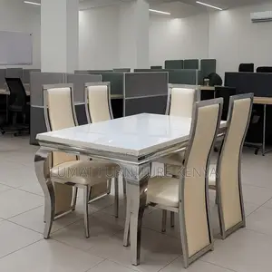 Classic Six-Seater Dining Arrangement