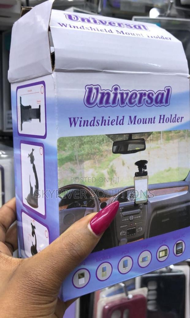 Universal Windshield Mount Holder - main view