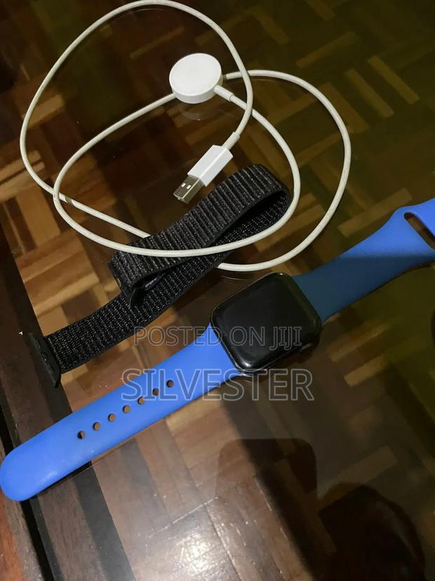 Apple Watch Se 40mm 2nd Generation - main view