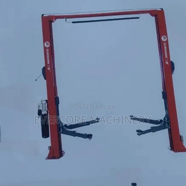 4tonne/4000kg Heavy Duty Two Post Carlift Machine. - thumbnail 3