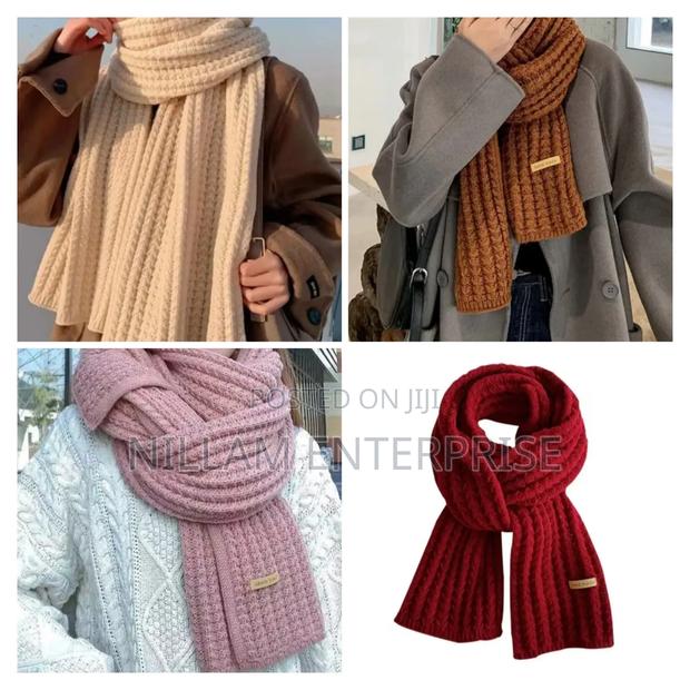 Quality Soft Knitted Scarf - thumbnail 2