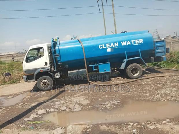 Mitsubishi Fh 2008 White - thumbnail 2