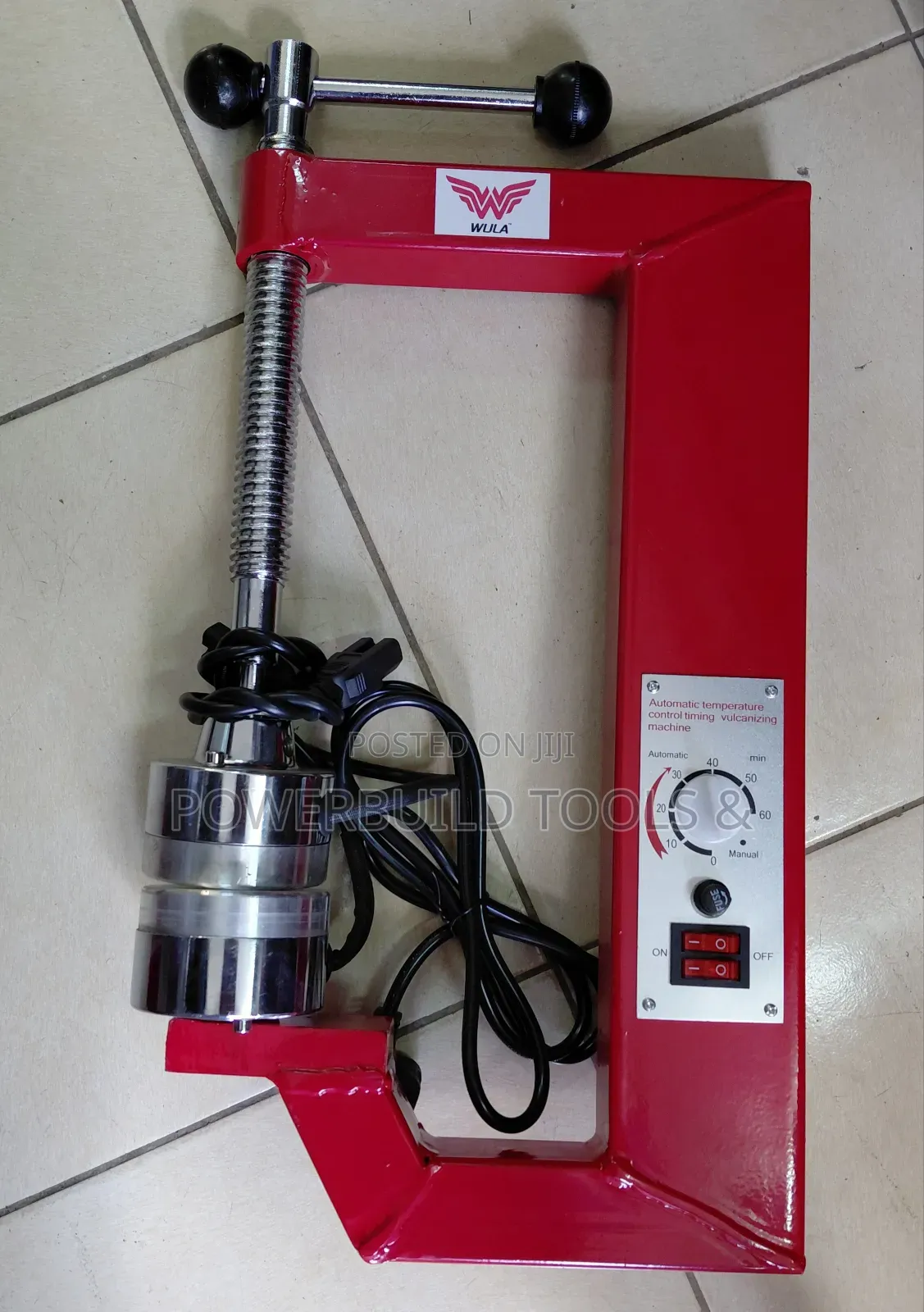 Medium Automatic Tyre Vulcanizer Machine With Complete Dyes