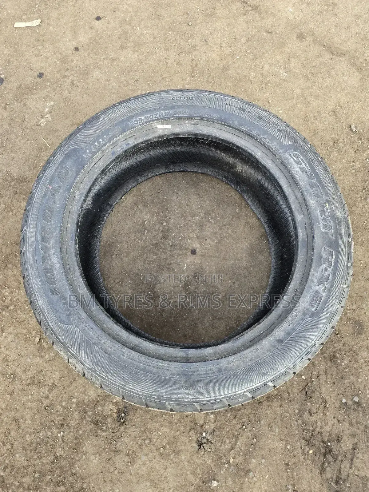 235 /50 R17 Centera Tyres.