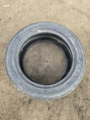 235 /50 R17 Centera Tyres.