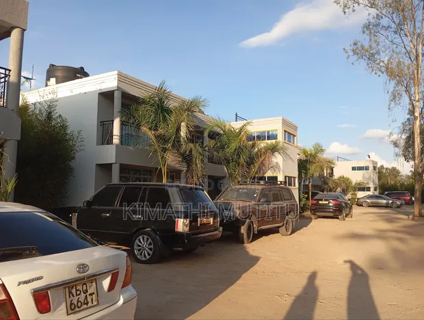 3bdrm Apartment in Karen for rent