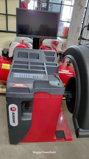 Computerised Wheel Balancer Machine