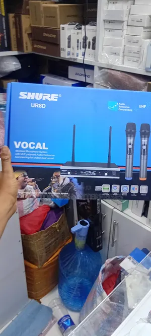 Shure 2 in 1 Wireless Microphone