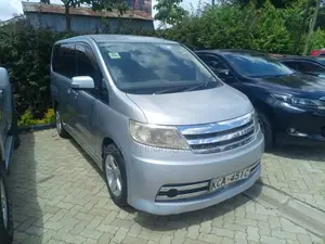 Nissan Serena 2009 Silver