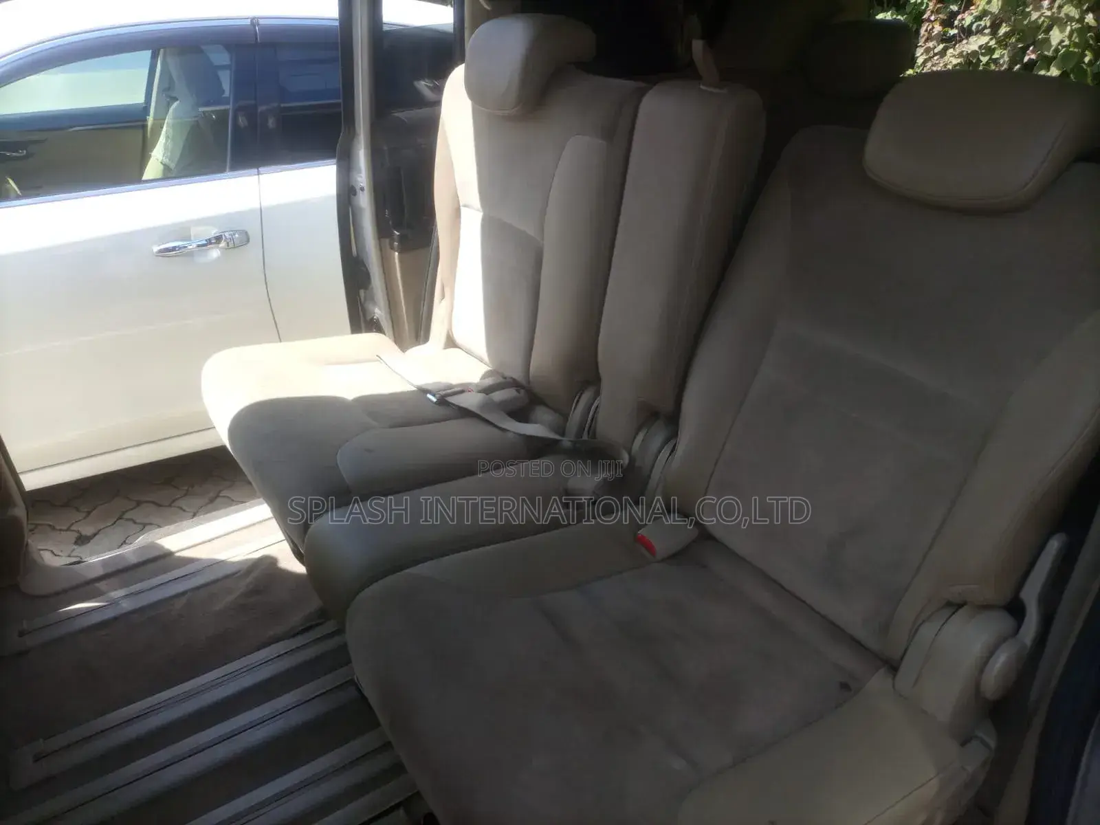 Nissan Serena 2009 Silver