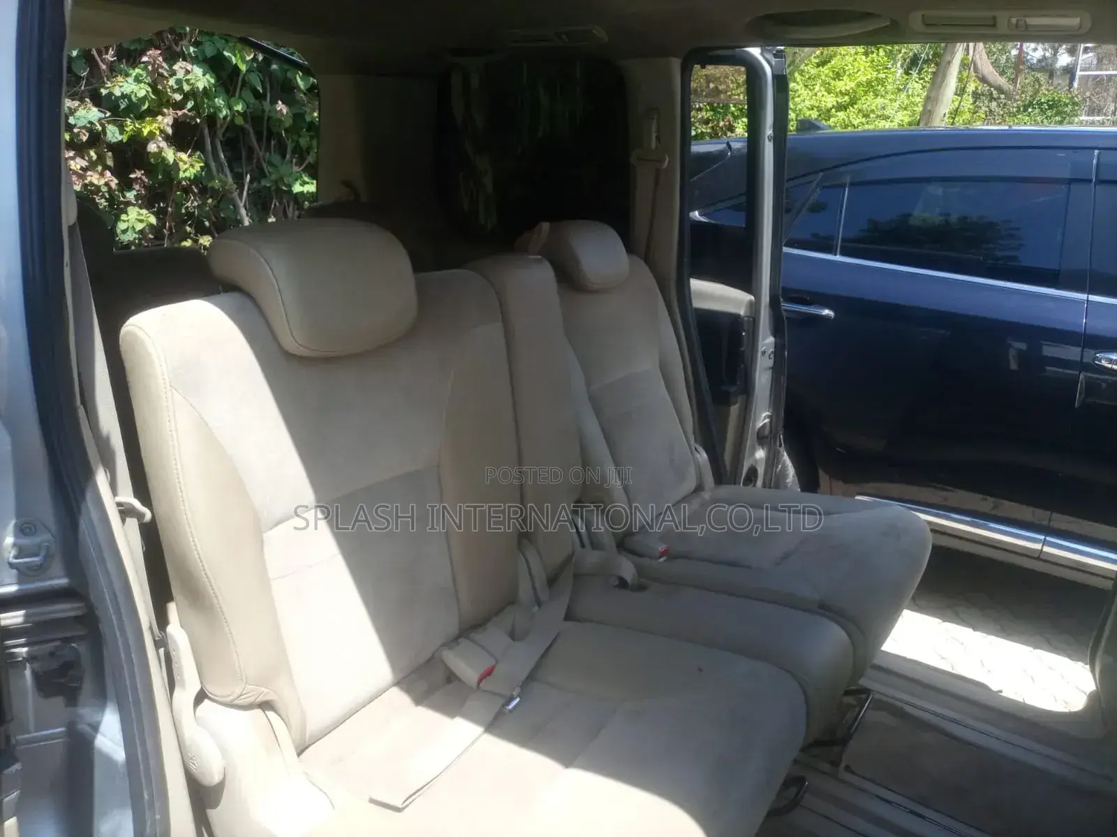 Nissan Serena 2009 Silver