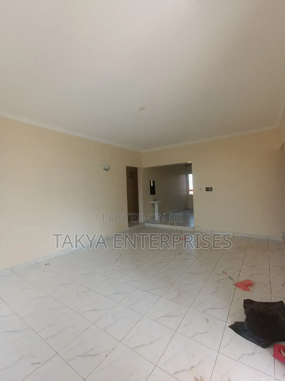 3bdrm Bungalow in Windsor Gardens, Kenyatta Road / Theta  for rent