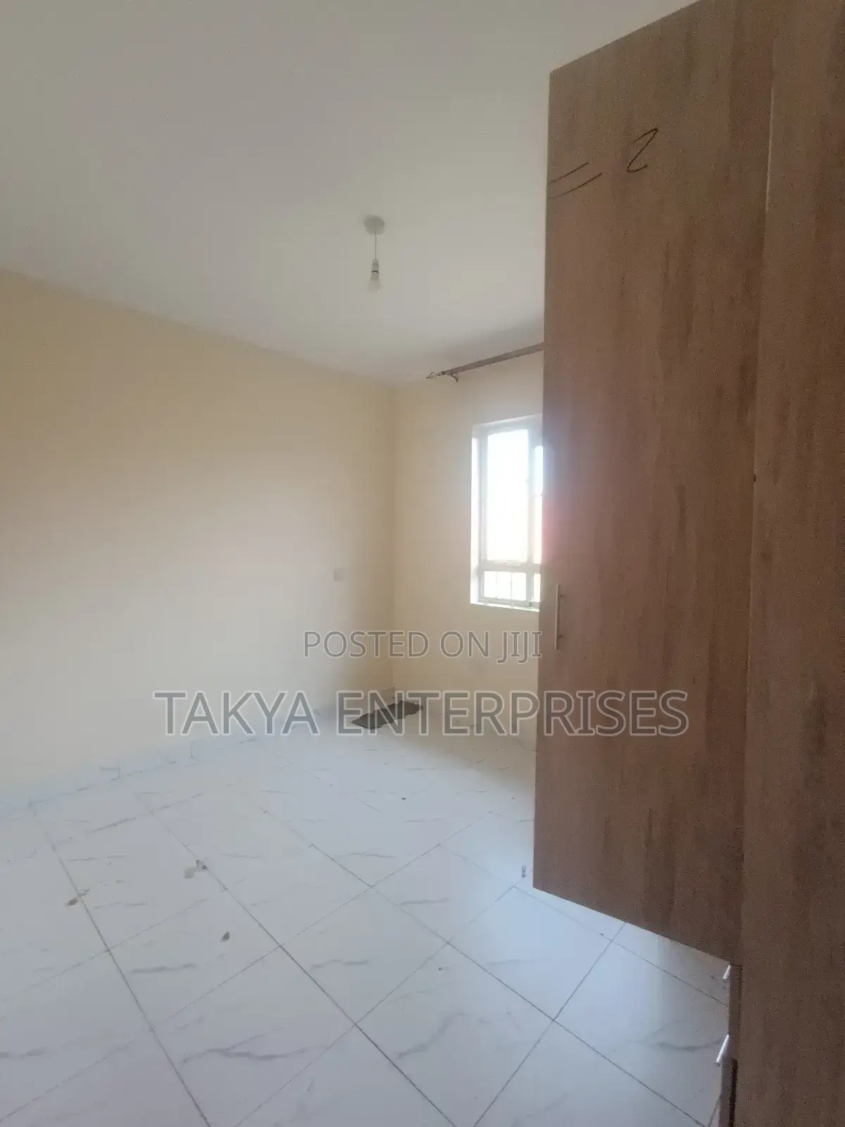 3bdrm Bungalow in Windsor Gardens, Kenyatta Road / Theta  for rent