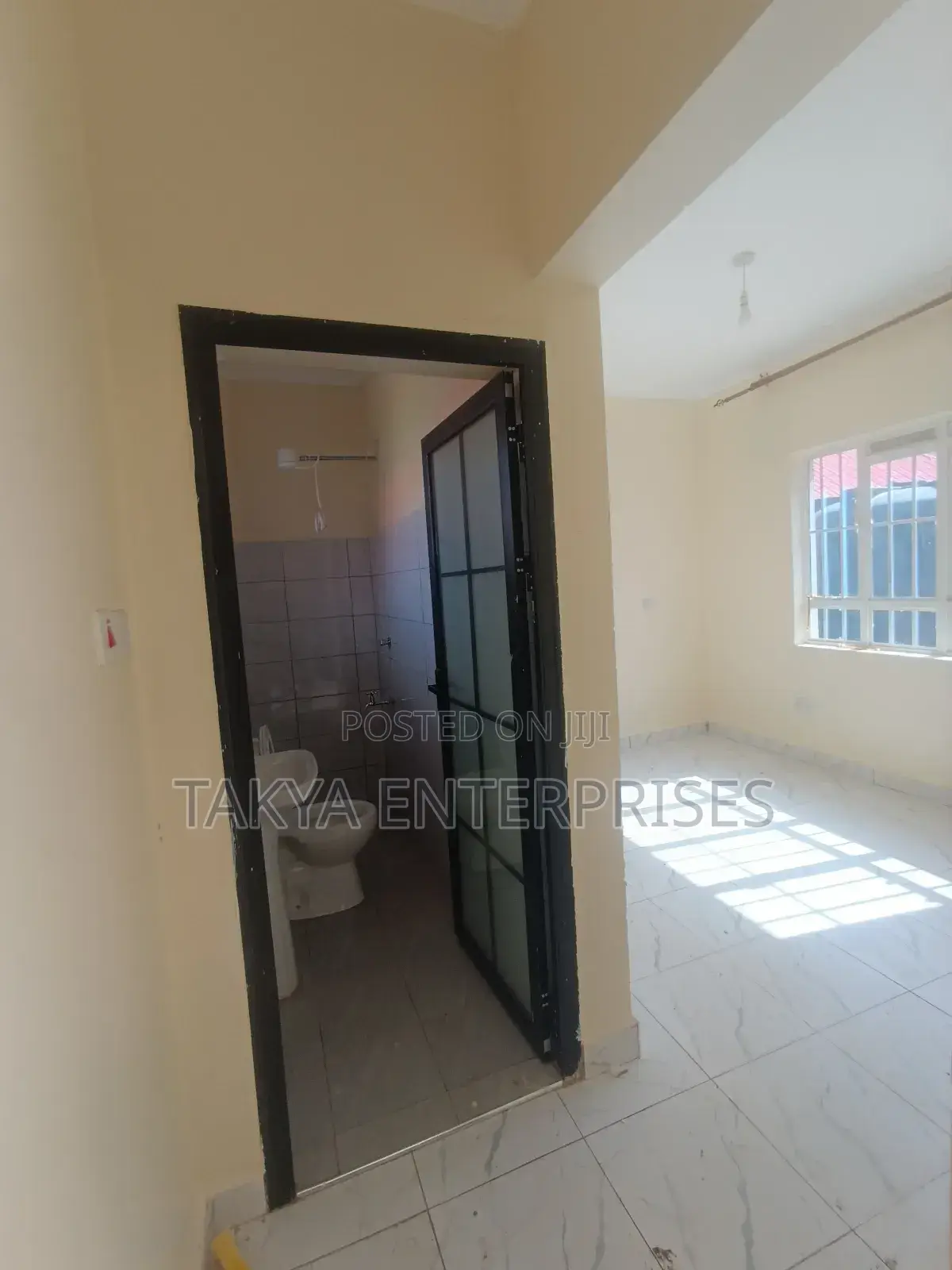 3bdrm Bungalow in Windsor Gardens, Kenyatta Road / Theta  for rent