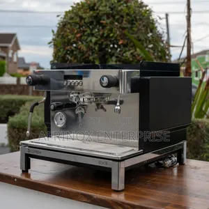 Commercial Expresso Coffee Maker Machine for Baristas