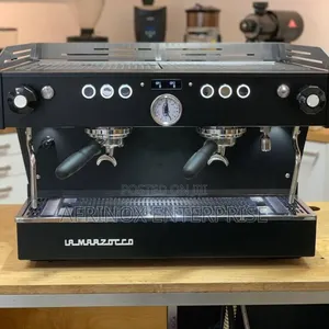Compact Espresso Machine – Perfect Shots Every Time.