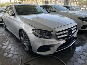 Mercedes-Benz E200 2018 Silver