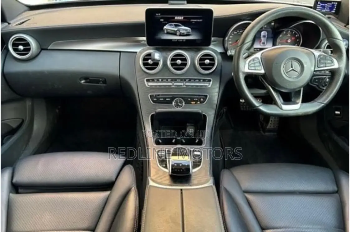 Mercedes-Benz C200 2018 Pearl