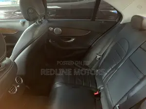 Mercedes-Benz C200 2018 Red